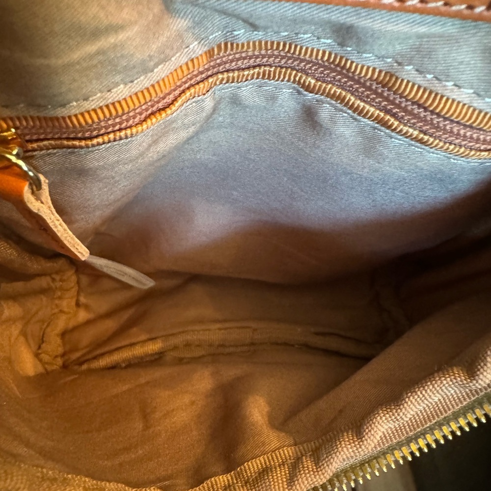Hobo Small  Taupe Leather Crossbody Bag - Picture 10 of 11